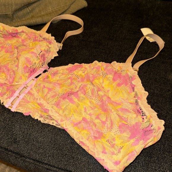 aerie Lace Bralette in Pink Floral Pattern - Picture 4 of 6